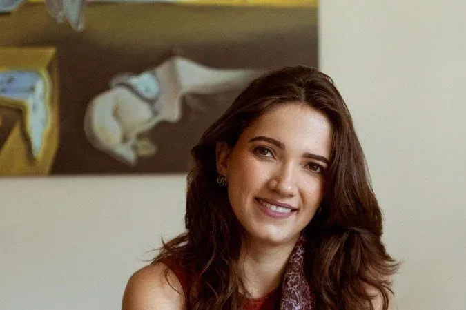 Matéria no Correio Braziliense sobre Larissa Leão e o Prêmio Jabuti Acadêmico